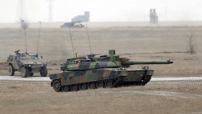 Франция критикува забележките на Русия за пряко участие във войната