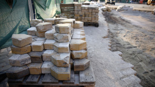 Отново може да се наложи пренареждане на жълтите павета в