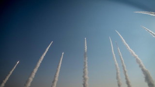 Русия атакува с ракети и дронове северната и източната част