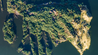 Необитаем частен остров в Ирландия се продава и обявената му