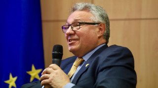 Не прави чест на президент на страна член на НАТО