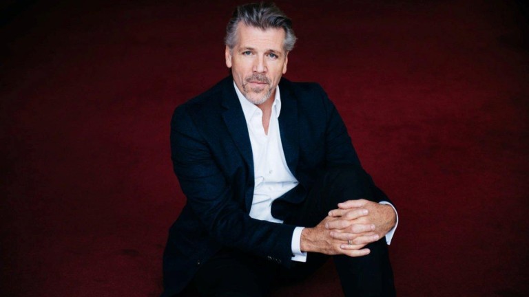 В програмата на първото гостуване на Томас Хемпсън в България,