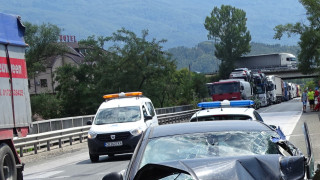 Трима души загинаха при катастрофа на пътя Костинброд-Петрохан