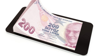 Турската лира се срина до рекордно равнище спрямо долара на