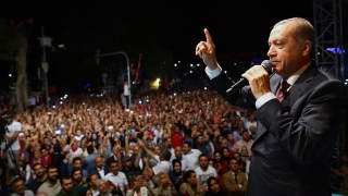 Ердоган прощава - оттегля исковете за обида по свой адрес