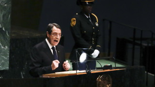 Самолетът с президента на Кипър Никос Анастасиадис и делегацията на