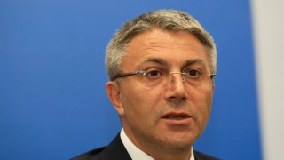 Мустафа Карадайъ се отказа от мястото си на евродепутат Гурбетът