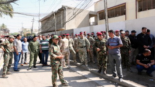 Около 1 милион войници полицаи и служители на силите за