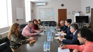 Проблемът с липсата на колективен трудов договор КТД в отрасъл