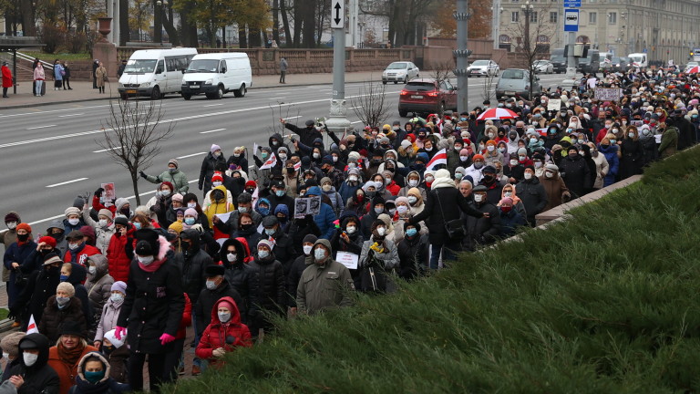Многохиляден протест отбеляза 100 дни на недоволство срещу Лукашенко