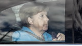  Не зная дали през днешния ден ще се договоря с ХСС за мигрантите, разгласи Меркел 