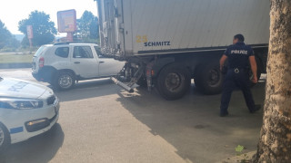 Мъжът който движещ се в насрещното платно днес вече става