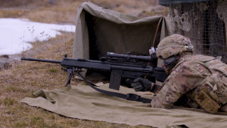 Учение на армията на Обединеното кралство беше спряно след като