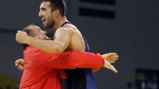3 златни медала за българите на "Дан Колов" и "Никола Петров"