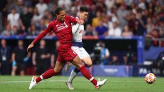 Лионел Меси остава най добрият футболист в света Това каза защитникът