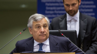 Бившият премиер на Италия Силвио Берлускони намекна че ще предложи