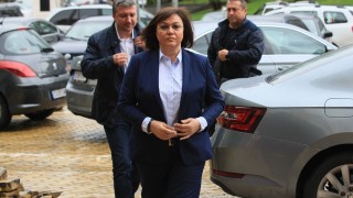 Когато премиерът няма аргументи по сериозната тема за размерите на