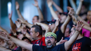 Феновете на Локо София атакуваха ръководството на клуба по време