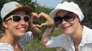 Актрисите Радина Думанян и Йоанна Буковска се оказаха близки и