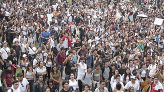 Хиляди студенти се включиха във вчерашния протест срещу насилието в