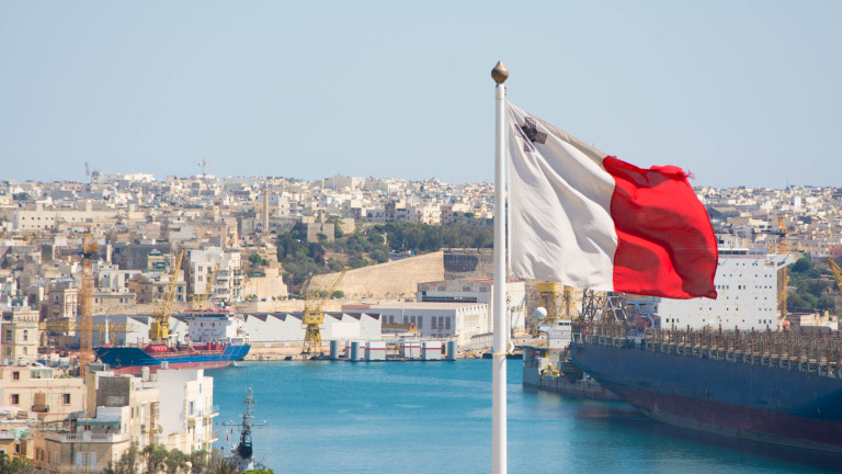 Малта спира продажбата на "златни паспорти" на руснаци и беларуси