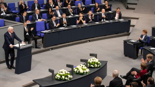Президентът на Германия Франк Валтер Щайнмайер призова сънародниците си да възприемат