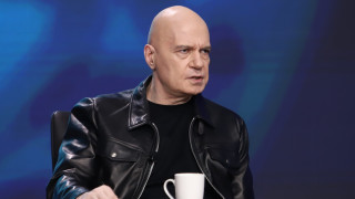Лидерът на Има такъв народ ИТН Слави Трифонов публикува във