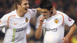 Звезда на Валенсия аут за мача със Севиля