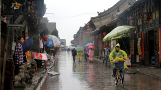 Водата в Китай не стига. И страната работи по климатична система, която ще докара дъждове