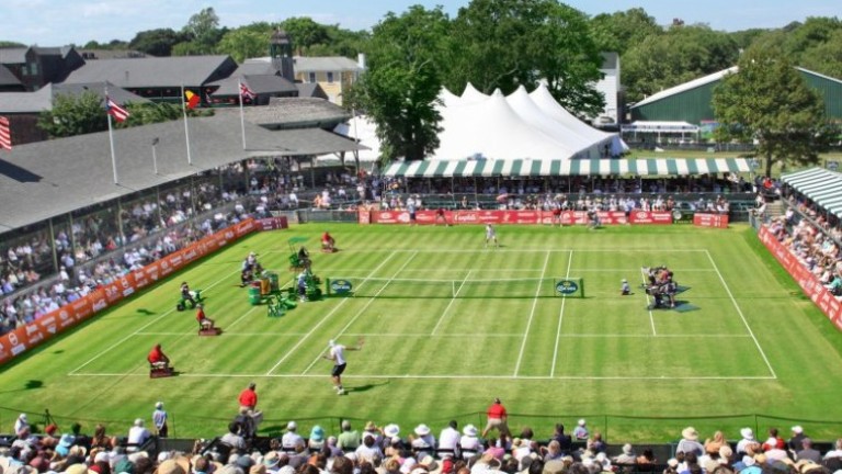 Турнирът Hall of Fame Tennis Championships в Нюпорт (САЩ) е