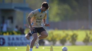 Бащата на халфа на Комо Нико Пас заяви че неговият