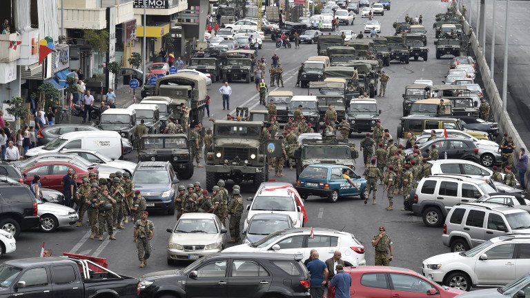 Днес ливанската армия се опита принудително да отвори пътища и