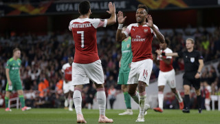 Арсенал записа разгромна победа с 4 1 над Ворскла в първия