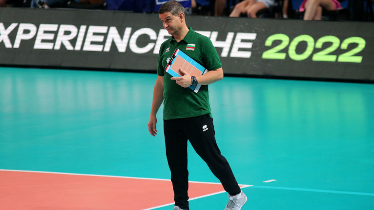Селекционерът на женския национален по волейбол - Лоренцо Мичели, коментира