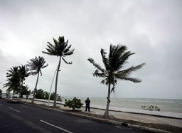 Бурята Алекс – новата опасност за Мексиканския залив 