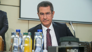 Военният министър на Турция Нуретин Чаникли предупреди че потенциален конфликт