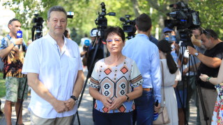 Кой изпрати агитката на Паметника, питат от БСП