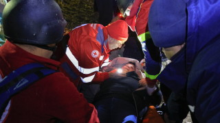 В Харков една от няколкото руски планиращи бомби удари 12 етажен