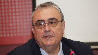 Правомощията на българския президент не са високи особено в сферата
