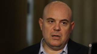 От Българския хелзинкски комитет поискаха президентът Румен Радев да издигне