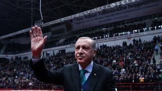 В Турция 2 756 души са освободени от работа служители
