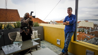 Популярният кулинар и телевизионен водещ Антъни Бурдейн се е обесил