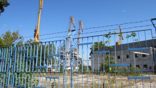 Служители на фалиралата корабостроителница в Русе чакат заплатите си три години