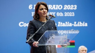 Либийският министър председател Абдул Хамид Дбейбе отстрани от длъжност министъра на