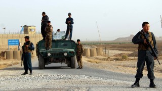 Талибаните разрешиха на 200 чужденци да напуснат Афганистан