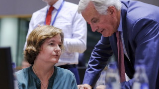 Франция няма да бъде въвлечена в състезание по глупост с