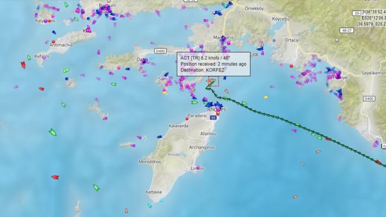 Бреговата охрана на Гърция стреля по турски товарен кораб