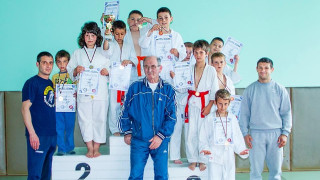 Спортен клуб по самбо и джудо Раковски Севлиево съществува от началото