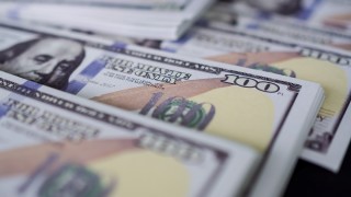 100 доларовите американски банкноти са удвоили броя си само в