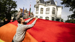 Унгарският закон срещу ЛГБТ ще се прилага и за църквите